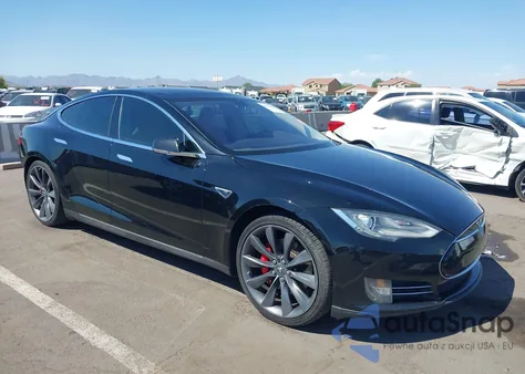 2014 Tesla Model S P85 z USA, uszkodzony, nr VIN 5YJSA1H19EFP36954